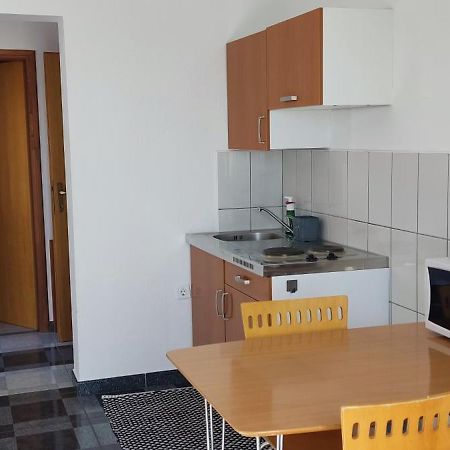 Apartment And Rooms Busa 3 Senj  Oda fotoğraf